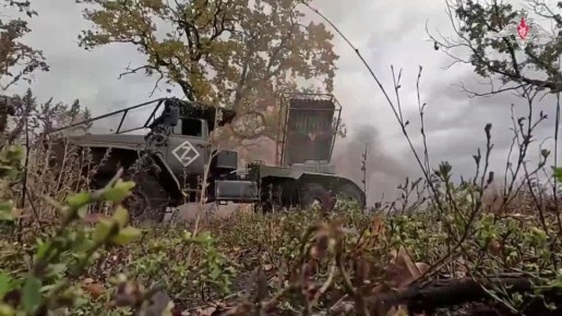 00:00 Реактивщики мотострелкового полка 25-й общевойсковой армии группировки войск «Запад» накрыли огнем подразделения ВСУ на Краснолиманском направлении