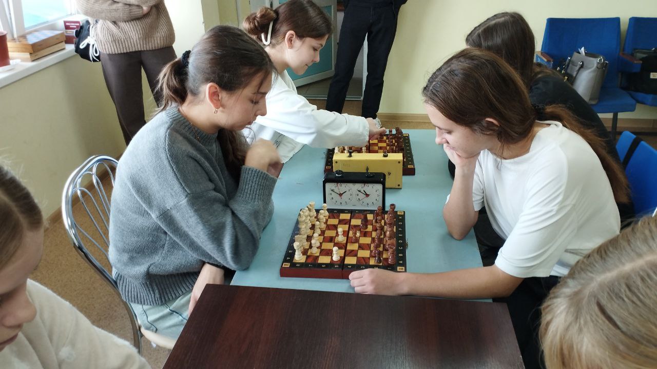 В Меловской спортивной школе прошли соревнования, посвященные героям СВО В Меловской спортивной школе прошли соревнования, посвященные героям СВО