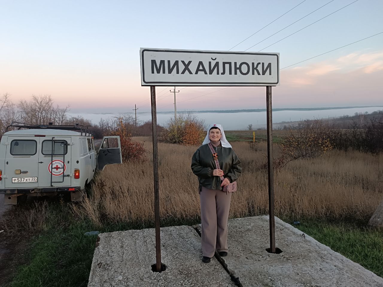 Сегодняшний день был наполнен добрыми делами! Волонтеры Новоайдарской школы-интерната дружно взялись за дело и помогли загрузить автомобиль гуманитарной помощью Сегодняшний день был наполнен добрыми делами! Волонтеры Новоайдарской школы-интерната дружно взялись за дело и помогли загрузить автомобиль гуманитарной помощью