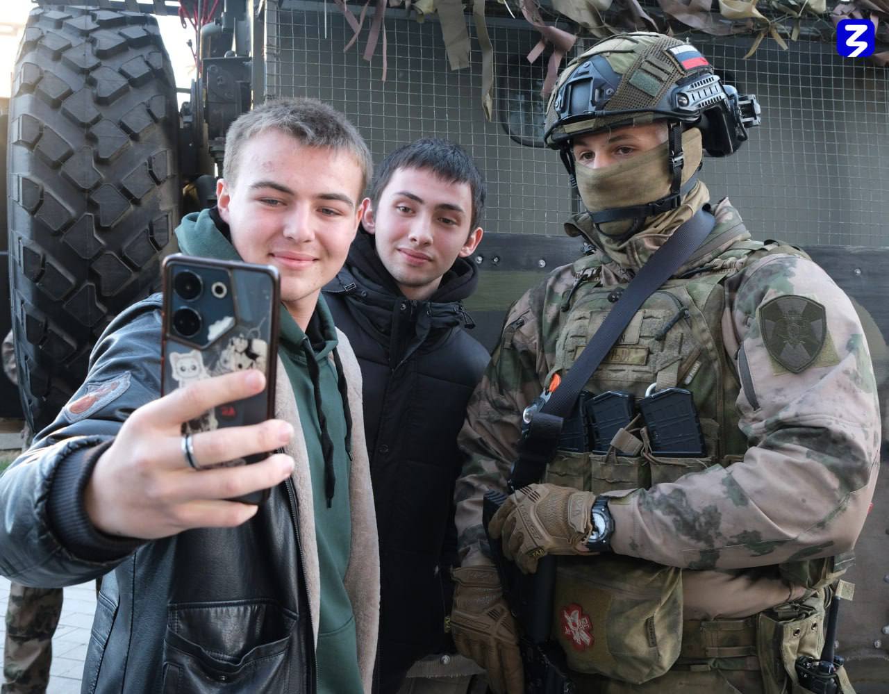 Представители Управления Росгвардии по Луганской Народной Республике провели просветительское мероприятие, приуроченное к Всероссийскому Дню призывника Представители Управления Росгвардии по Луганской Народной Республике провели просветительское мероприятие, приуроченное к Всероссийскому Дню призывника