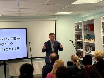 Альберт Зинченко: Совместно с председателем Совета Станично-Луганского МО Татьяной Пономаревой посетили праздничное мероприятие- открытие детской модельной библиотеки в поселке Станица Луганская