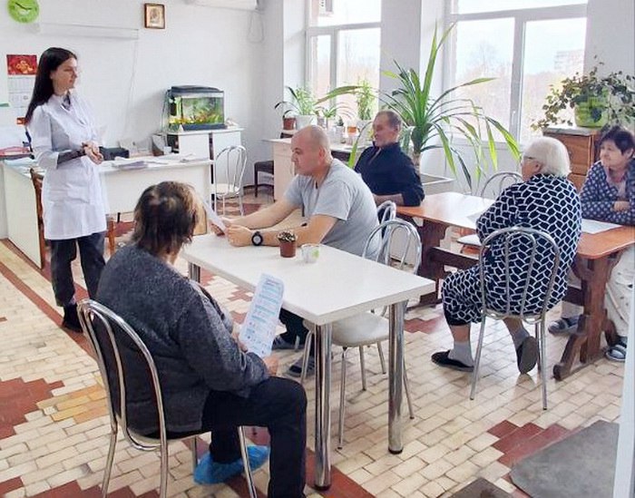 В Луганской городской больнице № 1 провели беседу с пациентами