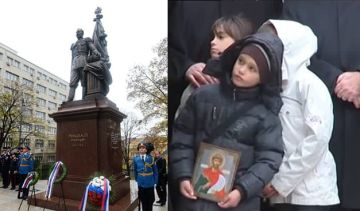 16 ноября. 2014. Открыт памятник Николаю II на центральной площади Белграда