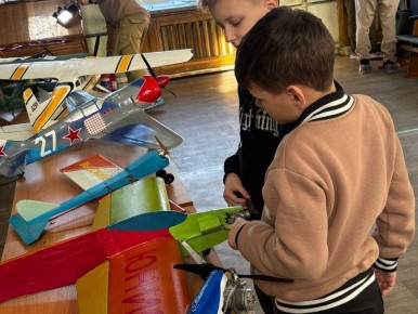 Первым делом самолеты. В Луганске прошел Республиканский конкурс по авиамодельному направлению «Высокий пилотаж»