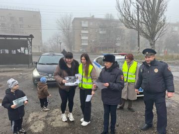 Сотрудники ОГИБДД ОМВД России «Свердловский» совместно с «Родительским патрулем»