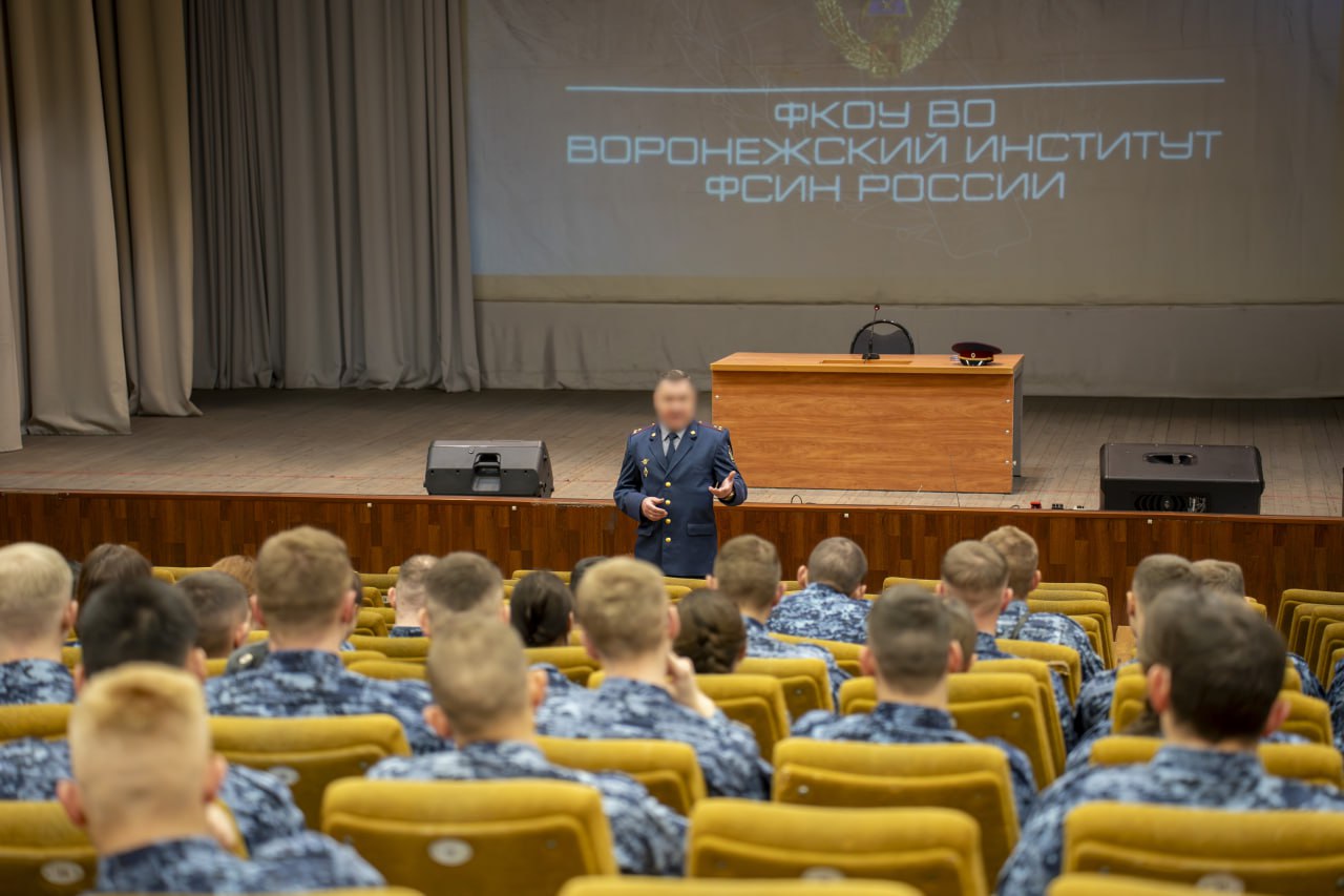Заместитель начальника Управления регионального УФСИН посетил с рабочим визитом Воронежский институт ФСИН России