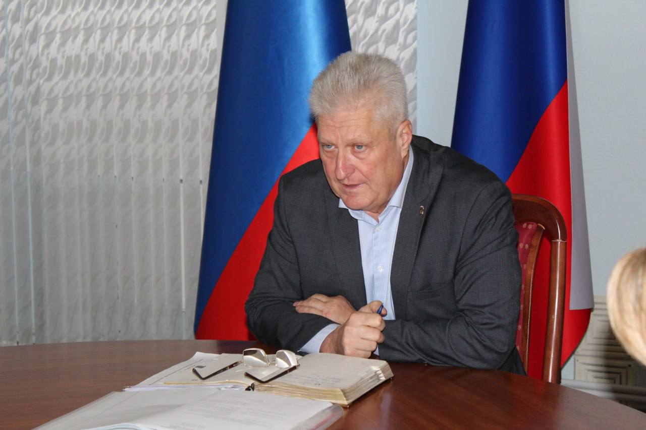 Сергей Козенко: Провел расширенное аппаратное совещание с руководителями структурных подразделений Администрации, начальниками отделов и управления, ответственных за жизнедеятельность населенных пунктов округа Сергей Козенко: Провел расширенное аппаратное совещание с руководителями структурных подразделений Администрации, начальниками отделов и управления, ответственных за жизнедеятельность населенных пунктов округа