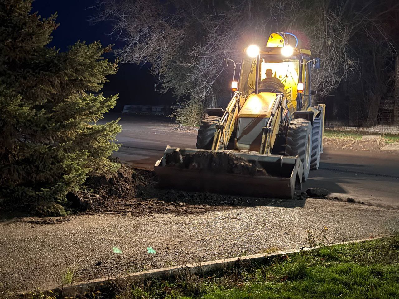 При свете дня и в темноте ночной благоустраиваются общественные территории города Первомайска — чтобы город стал комфортнее для жителей и гостей При свете дня и в темноте ночной благоустраиваются общественные территории города Первомайска — чтобы город стал комфортнее для жителей и гостей
