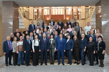 Депутаты Народного Совета и сотрудники Аппарата изучили лучшие практики коллег из Республики Татарстан