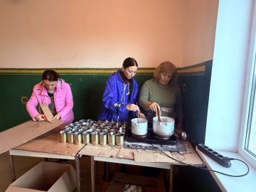 В Кировске продолжаются мастер – классы по поддержке военнослужащих