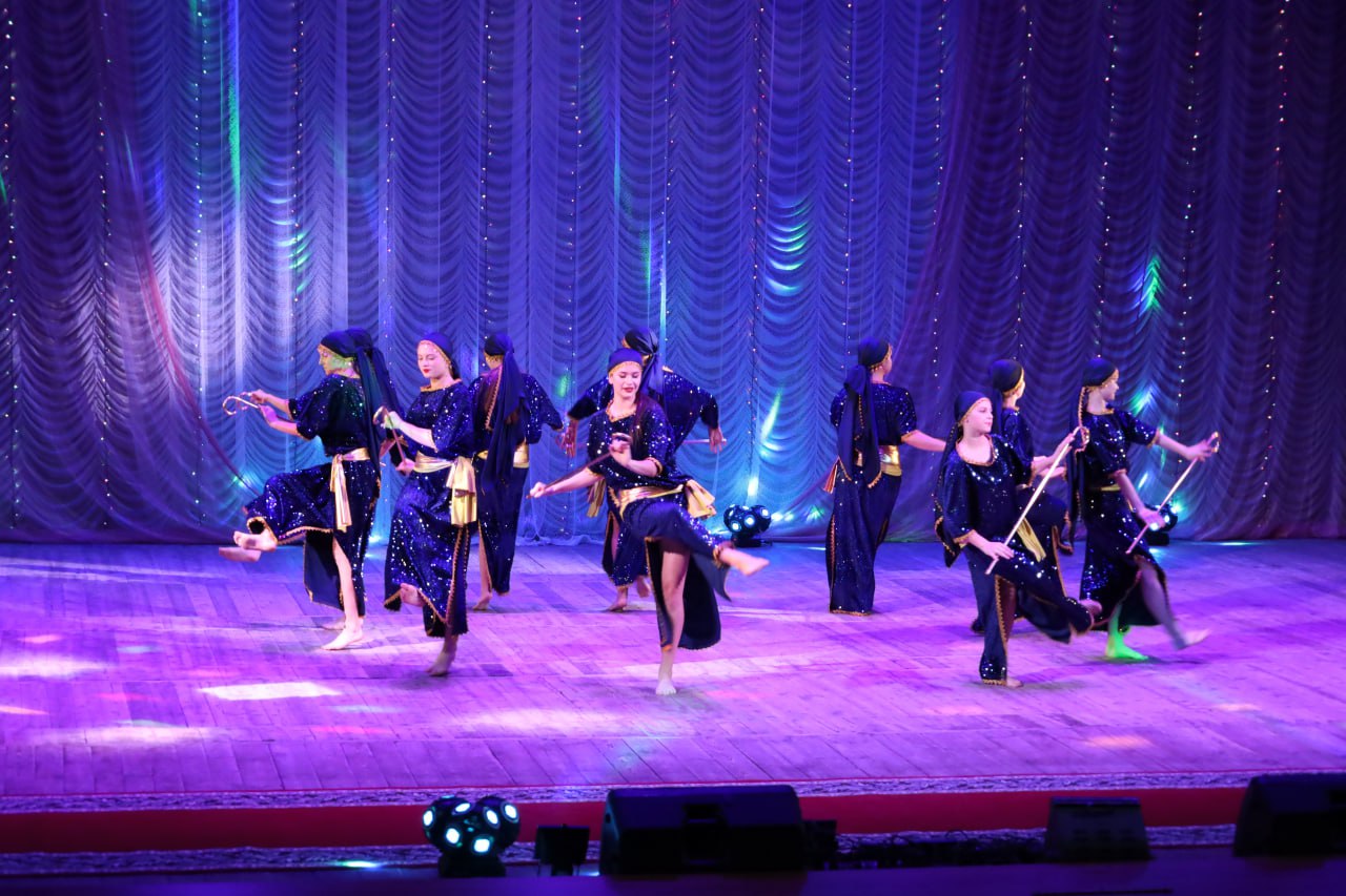 В Стаханове прошла шоу-программа «Актив поколения», приуроченная к Международному дню студента В Стаханове прошла шоу-программа «Актив поколения», приуроченная к Международному дню студента