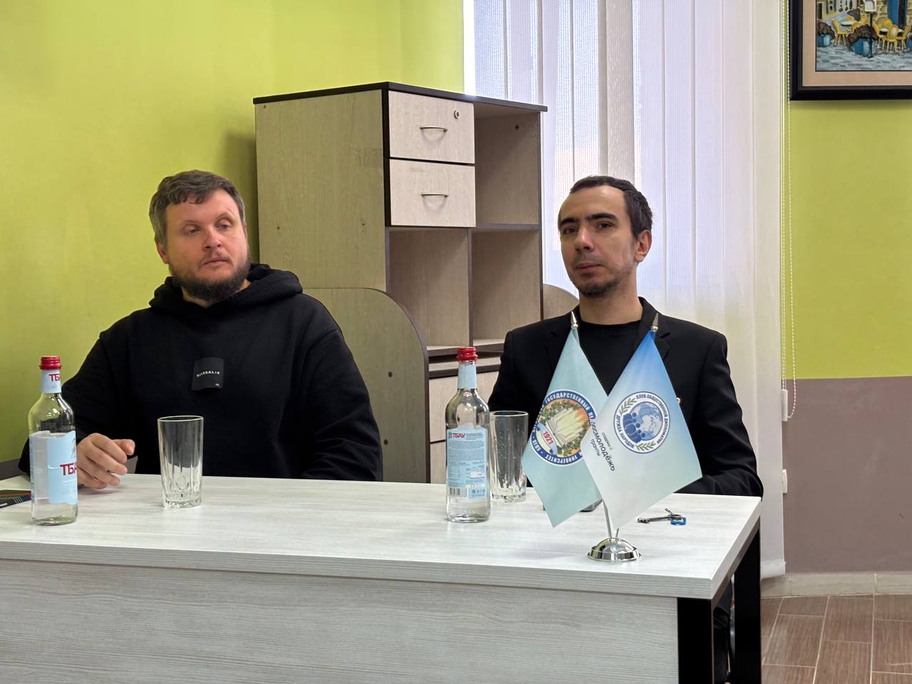 Лексус и Вован: встреча в ЛГПУ Лексус и Вован: встреча в ЛГПУ