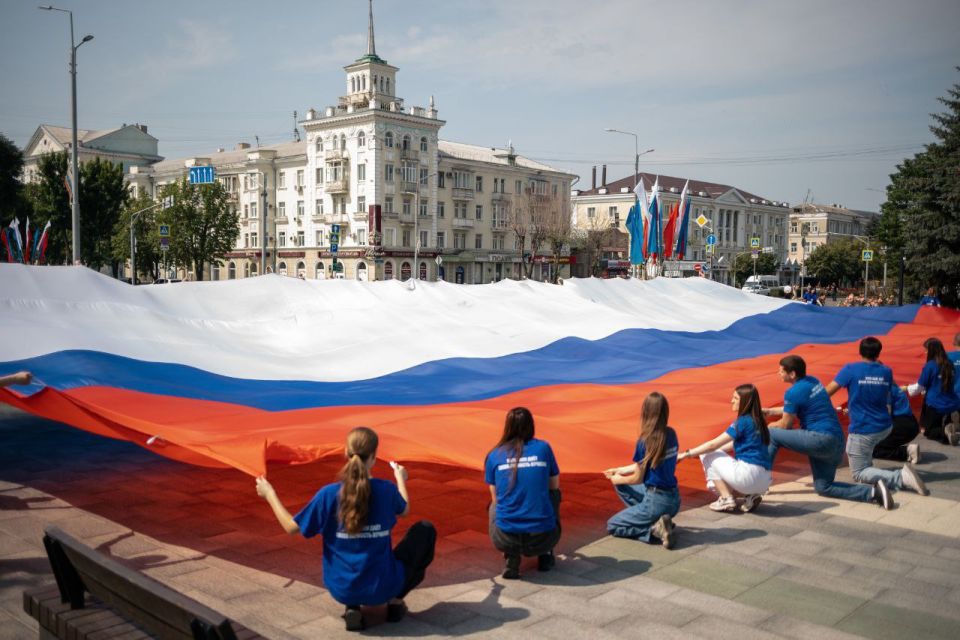 Сегодня лучшая молодежная организация страны отмечает свое 20-летие! Сегодня лучшая молодежная организация страны отмечает свое 20-летие!