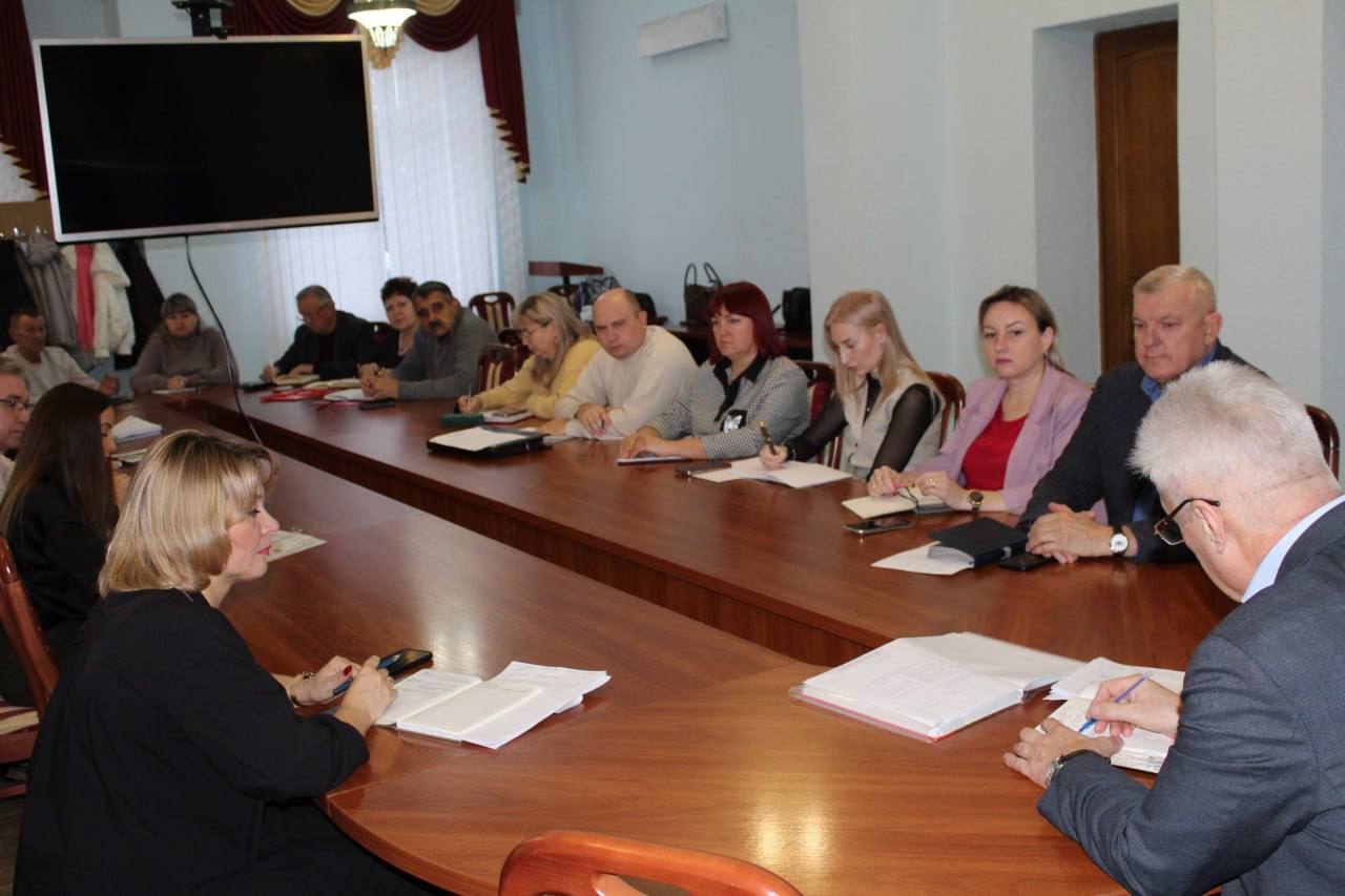 Сергей Козенко: Провел расширенное аппаратное совещание с руководителями структурных подразделений Администрации, начальниками отделов и управления, ответственных за жизнедеятельность населенных пунктов округа Сергей Козенко: Провел расширенное аппаратное совещание с руководителями структурных подразделений Администрации, начальниками отделов и управления, ответственных за жизнедеятельность населенных пунктов округа