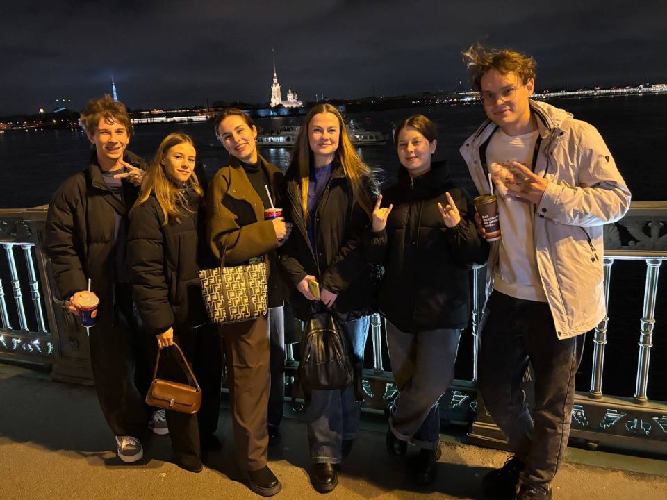 При содействии Дениса Мирошниченко студенты ЛГАКИ посетили Санкт-Петербург При содействии Дениса Мирошниченко студенты ЛГАКИ посетили Санкт-Петербург