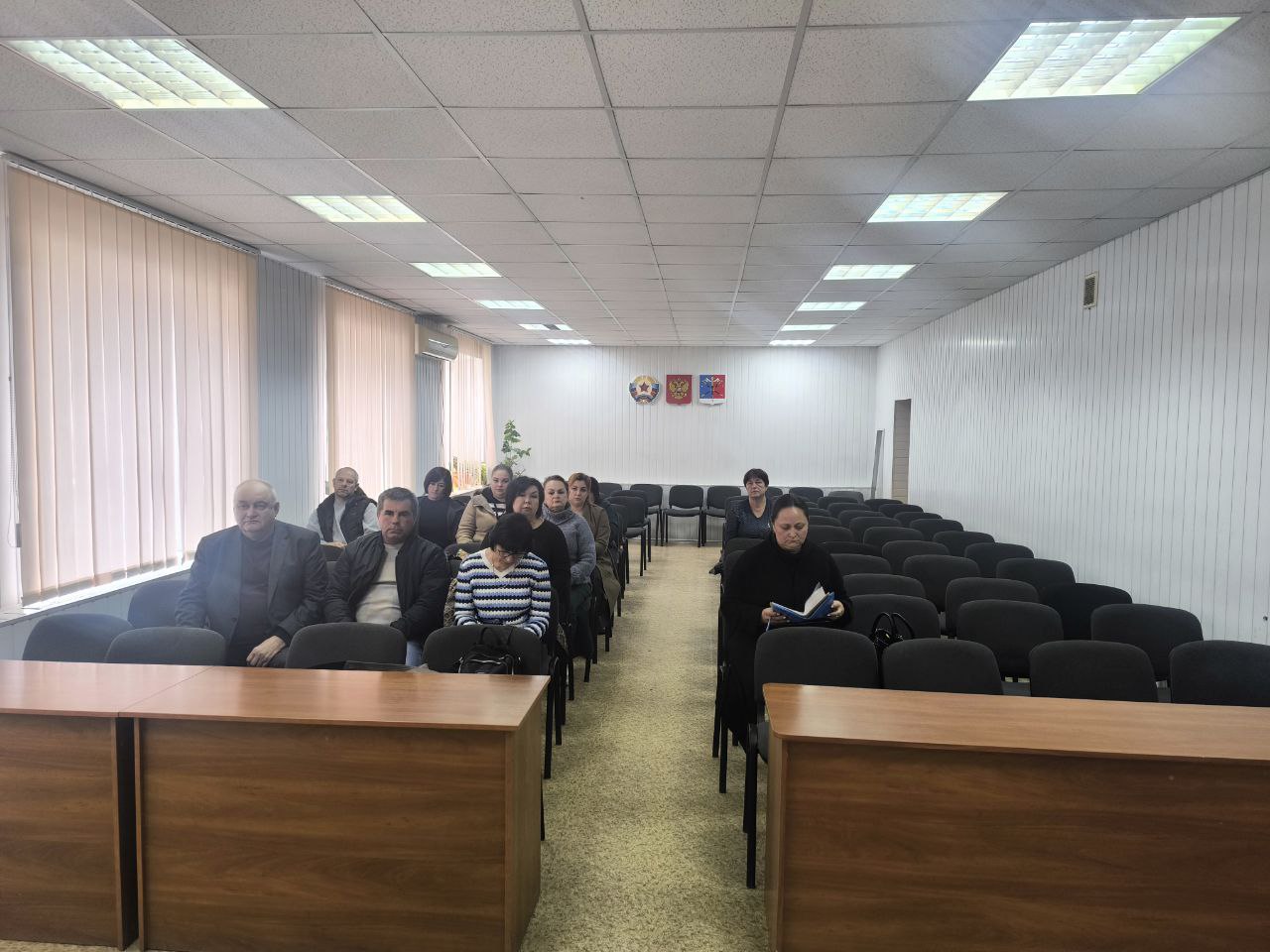 Альберт Зинченко: Сегодня заместитель Главы Станично-Луганского муниципального округа Анна Кулиш провела рабочее совещание с руководителями учреждений социальной сферы Альберт Зинченко: Сегодня заместитель Главы Станично-Луганского муниципального округа Анна Кулиш провела рабочее совещание с руководителями учреждений социальной сферы