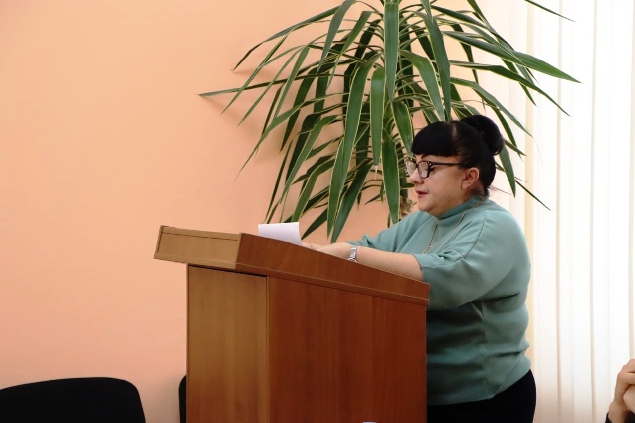 В Лутугино был заслушан доклад о реорганизации некоторых государственных бюджетных образовательных организаций, находящихся на территории округа