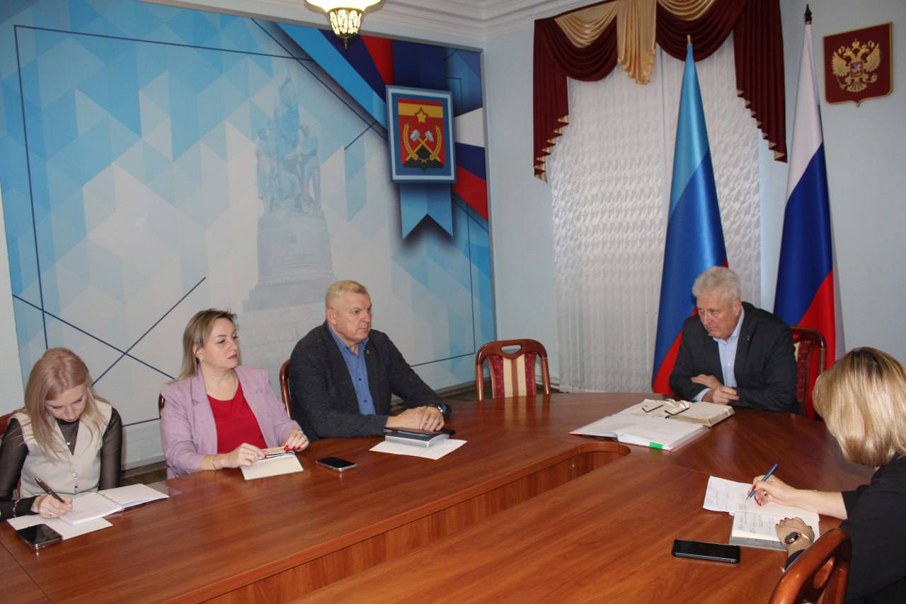 Сергей Козенко: Провел расширенное аппаратное совещание с руководителями структурных подразделений Администрации, начальниками отделов и управления, ответственных за жизнедеятельность населенных пунктов округа Сергей Козенко: Провел расширенное аппаратное совещание с руководителями структурных подразделений Администрации, начальниками отделов и управления, ответственных за жизнедеятельность населенных пунктов округа