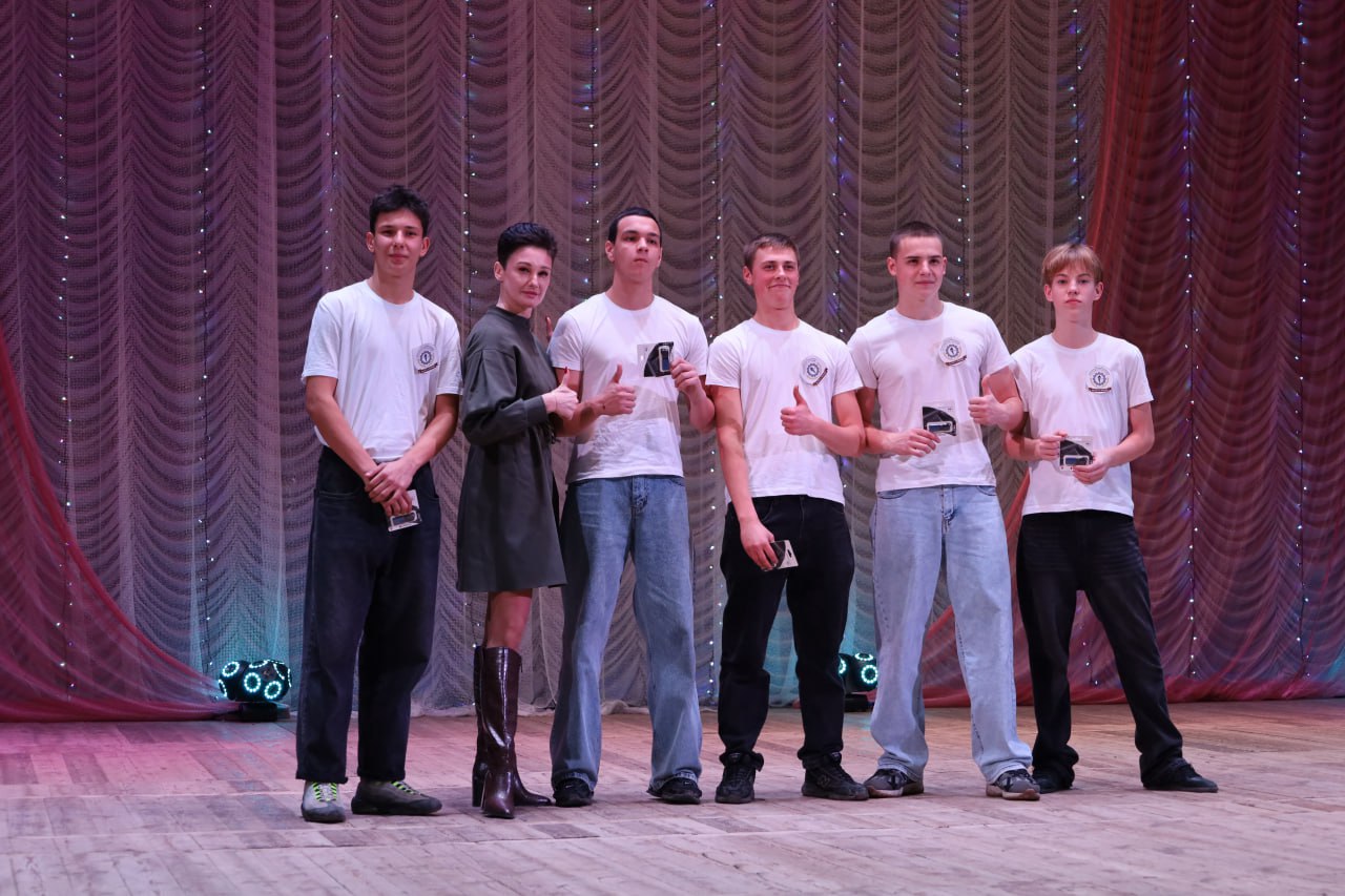 В Стаханове прошла шоу-программа «Актив поколения», приуроченная к Международному дню студента В Стаханове прошла шоу-программа «Актив поколения», приуроченная к Международному дню студента