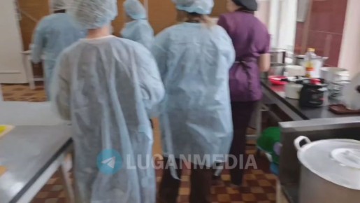 Родители учащихся проверили качество питания в одной из школ Красного Луча