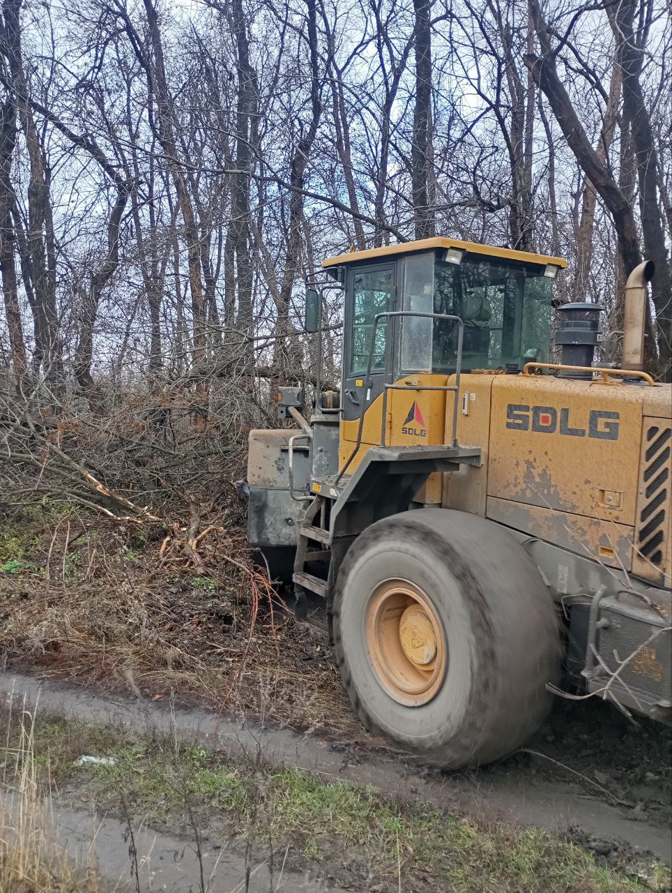 Андрей Рубанцов: Коммунальные службы продолжают проводить плановую уборку территорий кладбищ городского округа Андрей Рубанцов: Коммунальные службы продолжают проводить плановую уборку территорий кладбищ городского округа