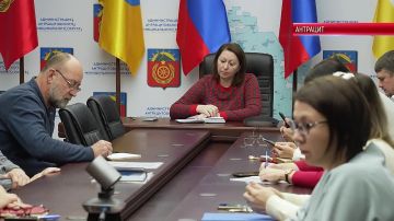 Традиционный личный прием граждан провели в Антрацитовской Администрации