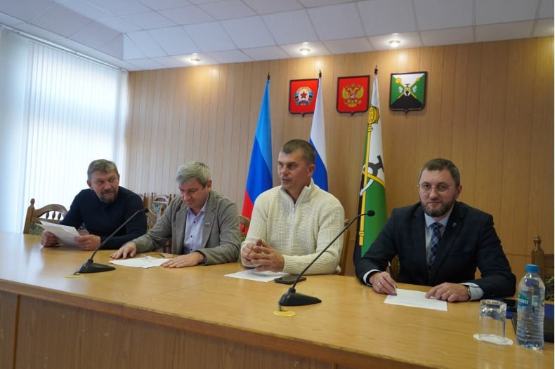 Состоялись заседания постоянных комиссий Совета депутатов Состоялись заседания постоянных комиссий Совета депутатов