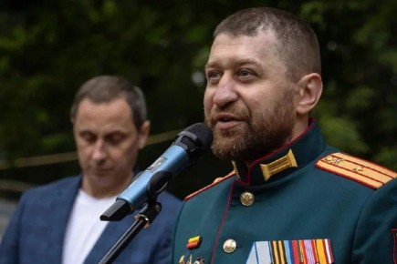 Осколок в голову и начал гореть