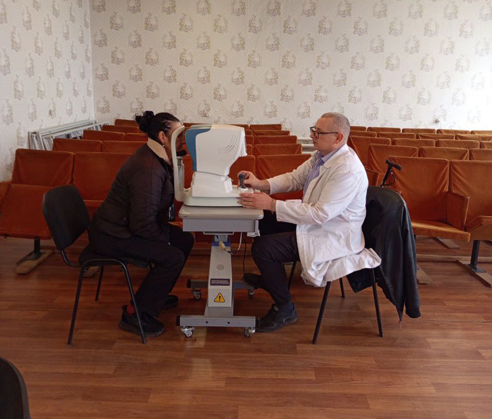 Жители Краснодонщины получили бесплатную помощь офтальмологов из Красноярска Жители Краснодонщины получили бесплатную помощь офтальмологов из Красноярска