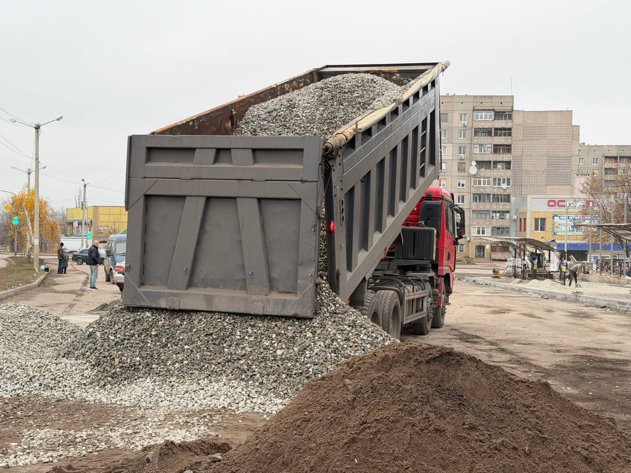 Сергей Колягин: Продолжаем работы по благоустройству территории «Манежа» в городе Первомайске Сергей Колягин: Продолжаем работы по благоустройству территории «Манежа» в городе Первомайске