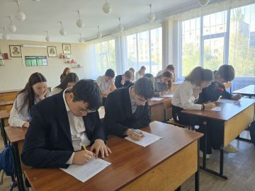 Сергей Колягин: Старшеклассники городского округа город Первомайск также проявили свою гражданскую активность и присоединились к образовательной акции «Избирательный диктант»