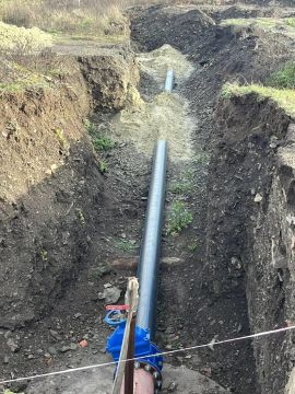 В Ровеньках продолжается ремонт водовода Курган – Новодарьевка