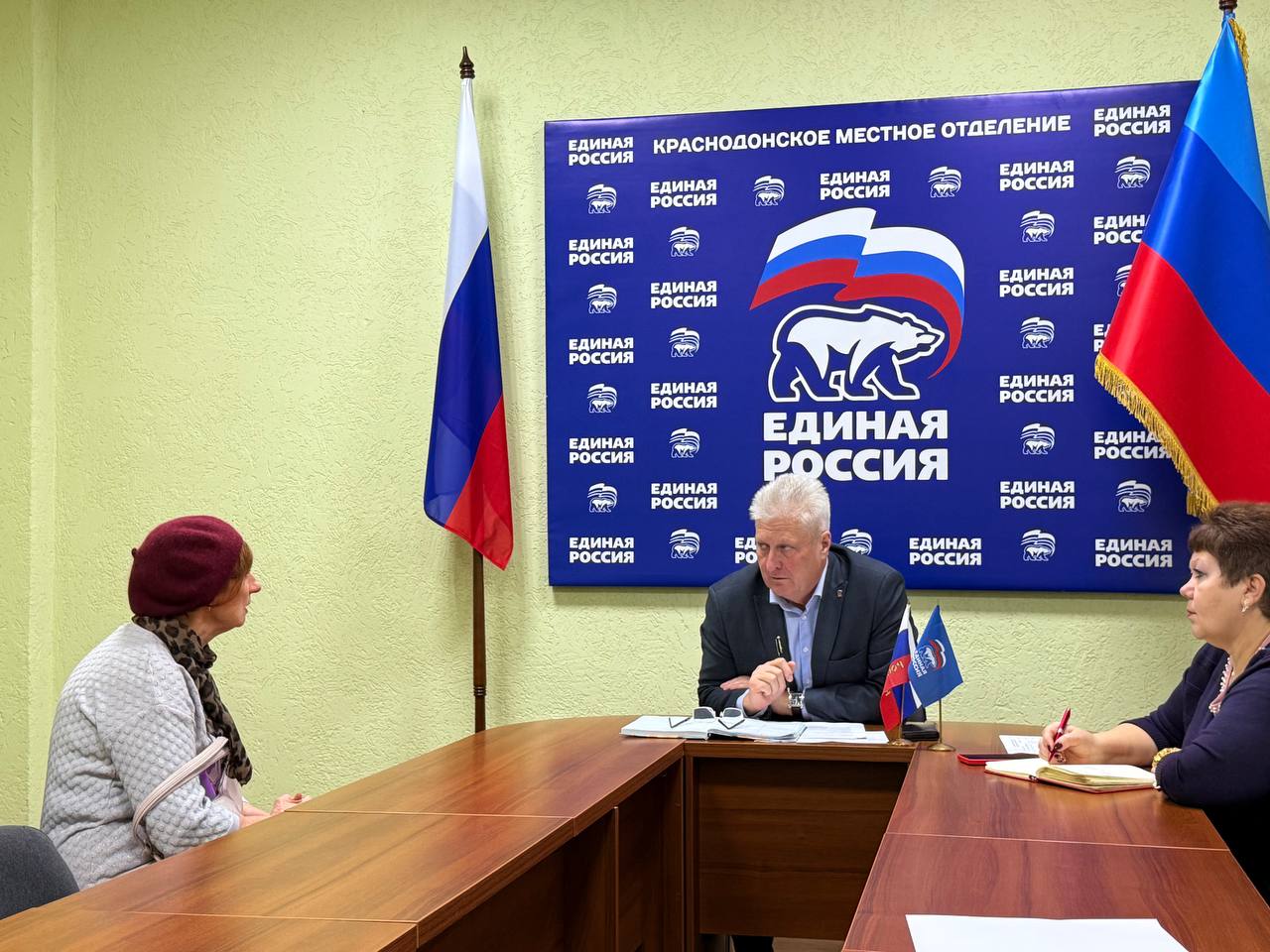 Сергей Козенко: Провел выездной прием граждан в УПЖ г. Молодогвардейск, с. Самсоновка. Жители обратились с вопросами, касающимися жизнедеятельности населенного пункта и благоустройства территории Сергей Козенко: Провел выездной прием граждан в УПЖ г. Молодогвардейск, с. Самсоновка. Жители обратились с вопросами, касающимися жизнедеятельности населенного пункта и благоустройства территории