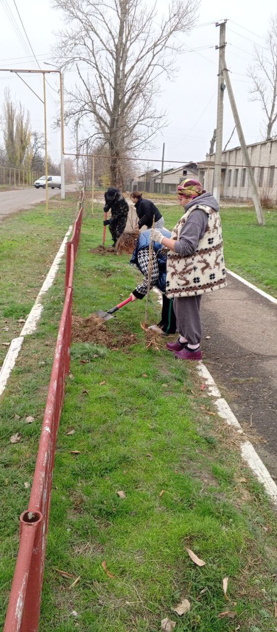 Акция «Сохраним лес»- проект по восстановлению лесов, целью которого является сохранение, восстановление и преумножение одного из самых главных богатств страны – леса, прошла в с.Передельское Акция «Сохраним лес»- проект по восстановлению лесов, целью которого является сохранение, восстановление и преумножение одного из самых главных богатств страны – леса, прошла в с.Передельское
