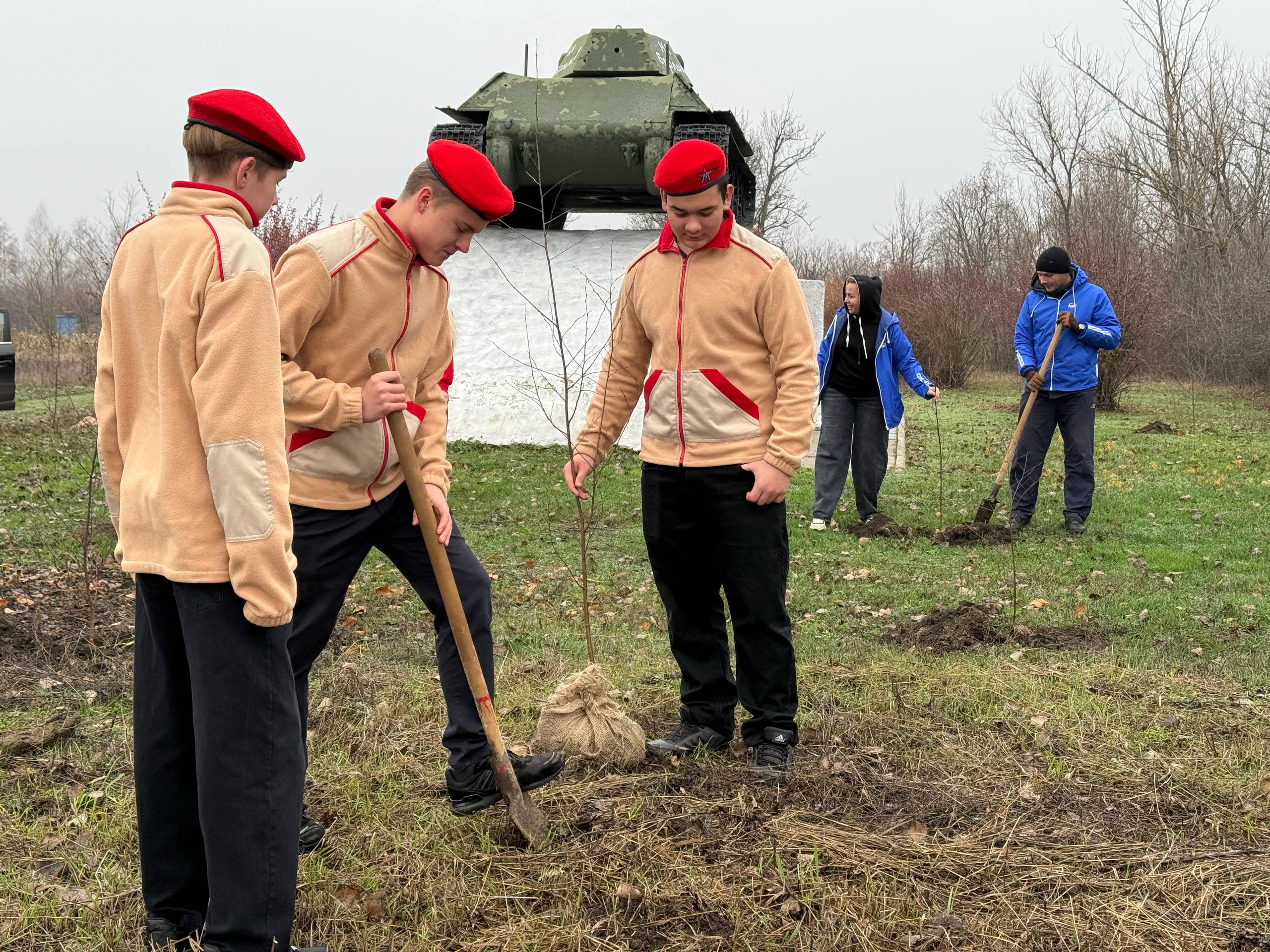 Патриотическая Акция «Аллея Памяти» в Марковском муниципальном округе Патриотическая Акция «Аллея Памяти» в Марковском муниципальном округе
