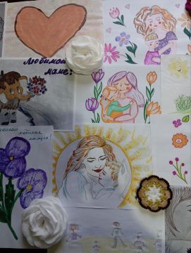 День матери - прекрасная возможность ещё раз сказать спасибо за тепло и нежность, которыми мамы наполняют нашу жизнь