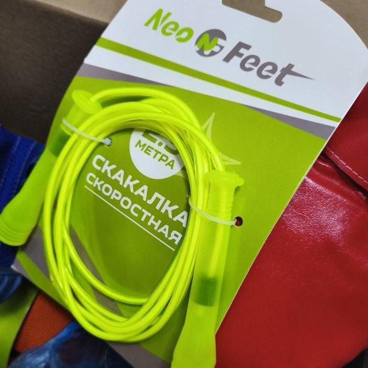 Наталия Жулинская: Подарки из Омска для юных спортсменов Наталия Жулинская: Подарки из Омска для юных спортсменов