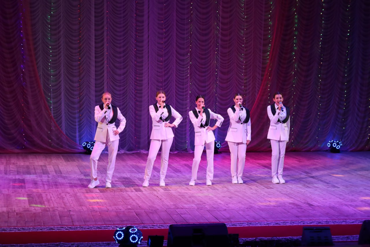 В Стаханове прошла шоу-программа «Актив поколения», приуроченная к Международному дню студента В Стаханове прошла шоу-программа «Актив поколения», приуроченная к Международному дню студента