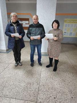 В ГБОУ ЛНР «Троицкая СШ № 1» 17 ноября 2025 года в рамках проведения Недели правовых знаний, приуроченная к Всероссийской акции «День правовой помощи детям», которая стартует 17 ноября был проведен цикл бесед и лекций среди...