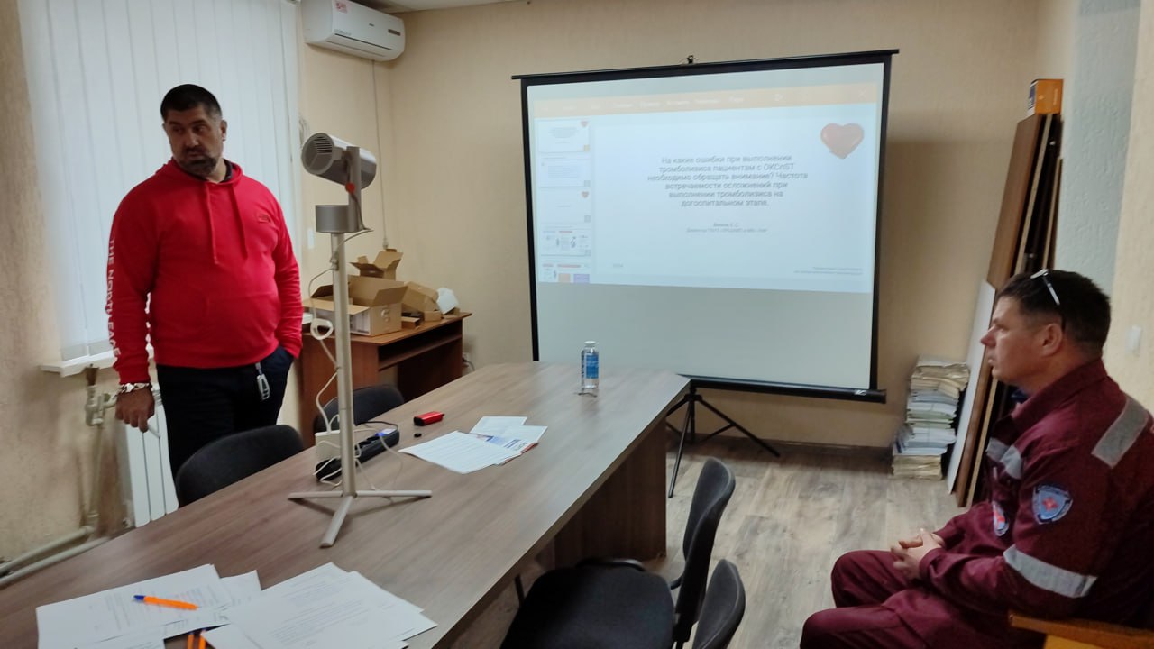 В Лисичанском филиале Луганского центра медицины катастроф прошел очередной обучающий семинар В Лисичанском филиале Луганского центра медицины катастроф прошел очередной обучающий семинар