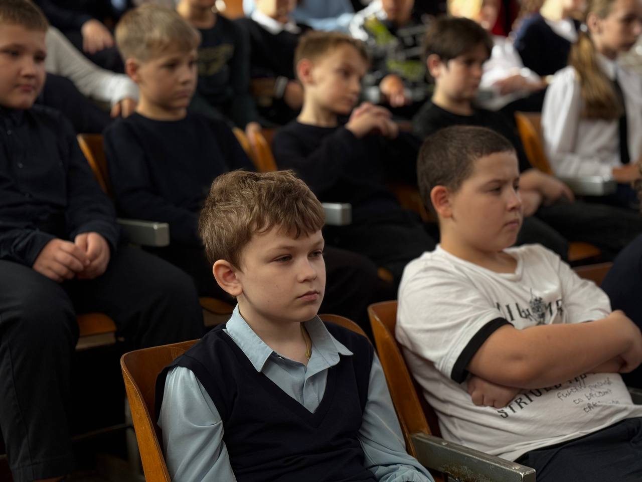 Кто такой эколог: специалист Минприроды ЛНР провел профориентационный урок для обучающихся 5-х классов Луганской средней школы № 41 Кто такой эколог: специалист Минприроды ЛНР провел профориентационный урок для обучающихся 5-х классов Луганской средней школы № 41