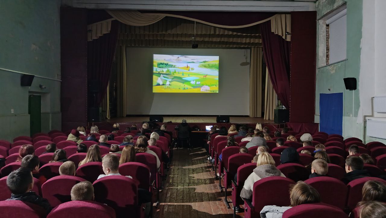 Сегодня, 17 ноября, в рамках проекта "Энциклопедия этнокультур России", учащиеся ГБОУ ЛНР " СЛСПШ пгт Петровка" посредством просмотра фильма познакомились с традициями и обрядами карачаевцев Сегодня, 17 ноября, в рамках проекта "Энциклопедия этнокультур России", учащиеся ГБОУ ЛНР " СЛСПШ пгт Петровка" посредством просмотра фильма познакомились с традициями и обрядами карачаевцев