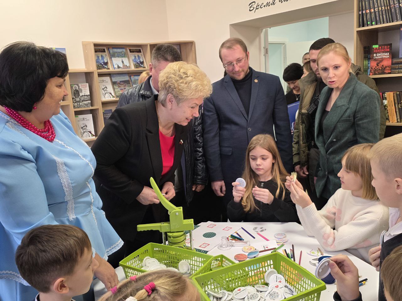 Ольга Бас: Благодаря национальному проекту «Семья» в Станице Луганской открылась современная модульная библиотека нового поколения «Казачок» Ольга Бас: Благодаря национальному проекту «Семья» в Станице Луганской открылась современная модульная библиотека нового поколения «Казачок»