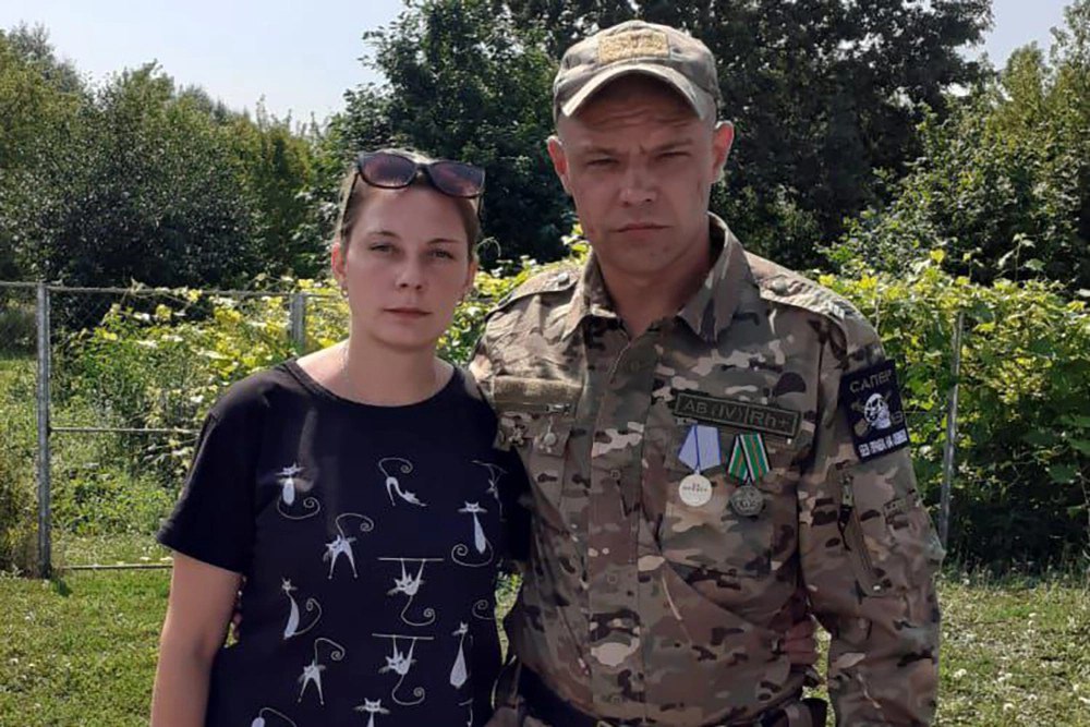 Осколок в голову и начал гореть Осколок в голову и начал гореть