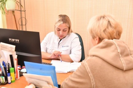 Красноярские врачи продолжают оказывать медицинскую помощь жителям Свердловского муниципалитета