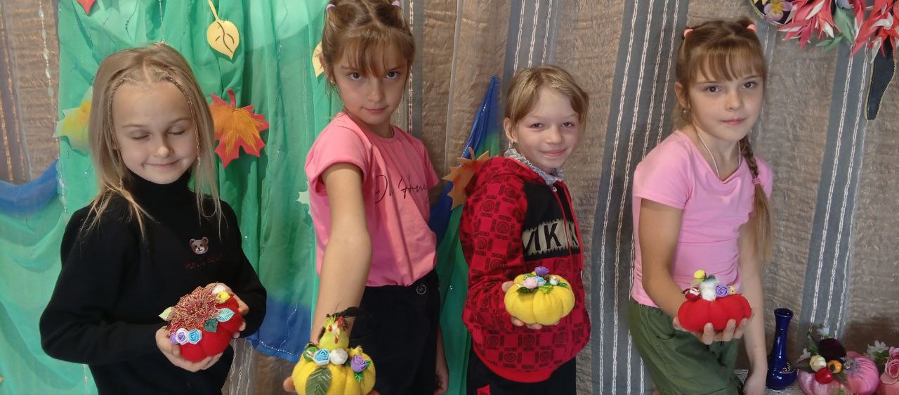 В доме культуры села Передельское прошёл увлекательный творческий час «Всё своими руками» В доме культуры села Передельское прошёл увлекательный творческий час «Всё своими руками»