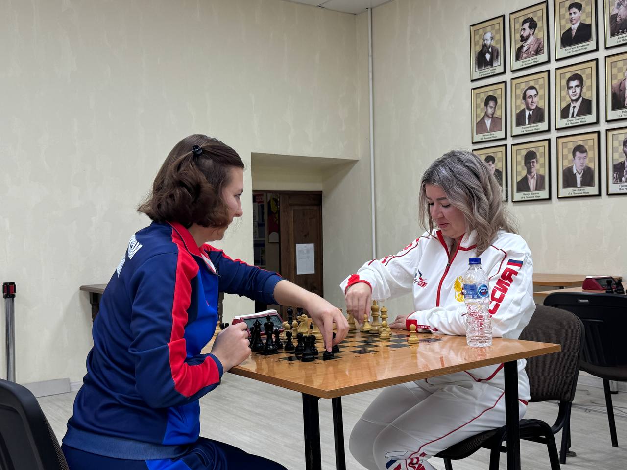 Команда ЛНР заняла третье общекомандное место в спартакиаде госслужащих Команда ЛНР заняла третье общекомандное место в спартакиаде госслужащих