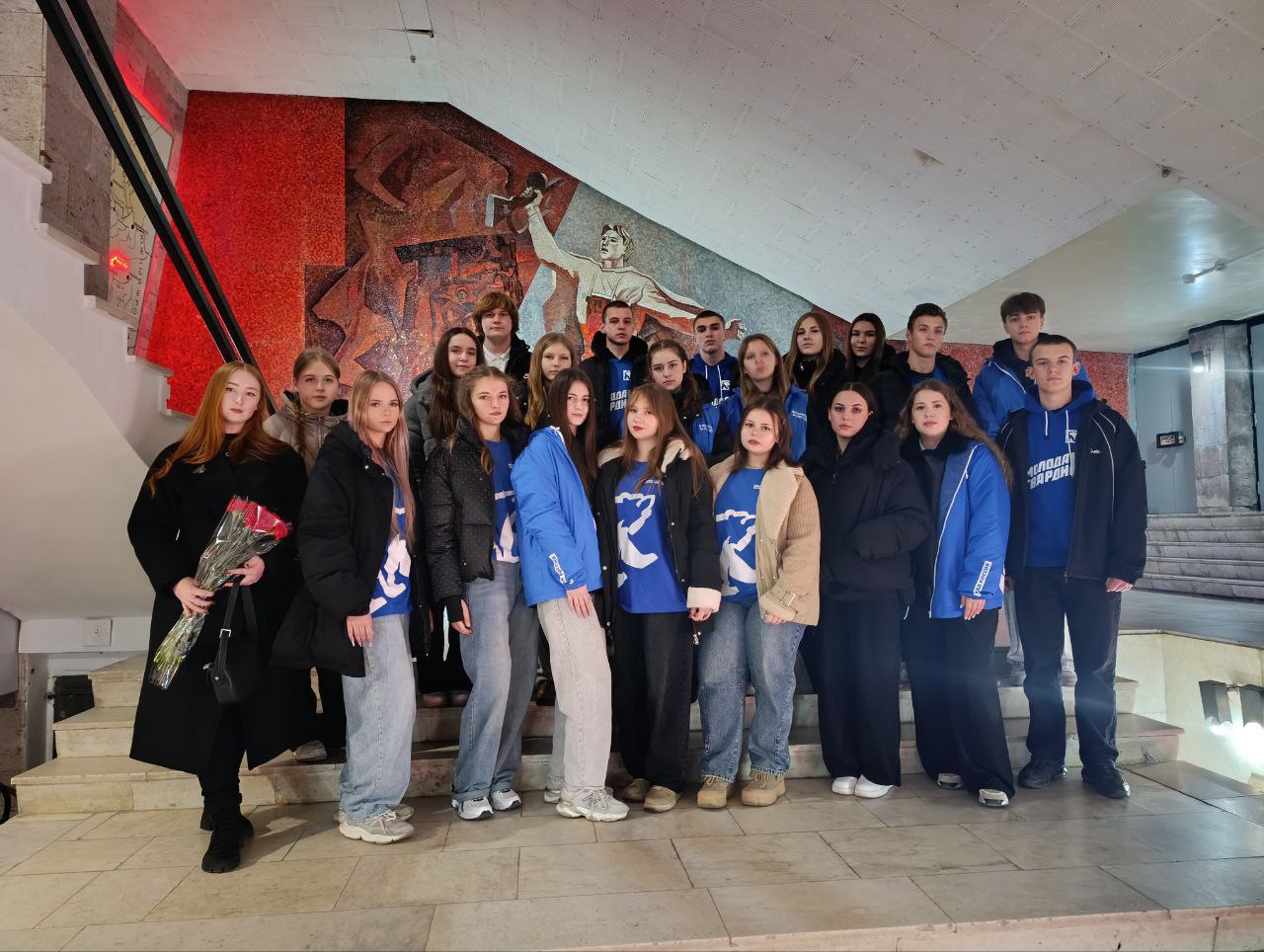 Сегодня День рождения Краснолучского местного отделения Молодой Гвардии Единой России! Сегодня День рождения Краснолучского местного отделения Молодой Гвардии Единой России!