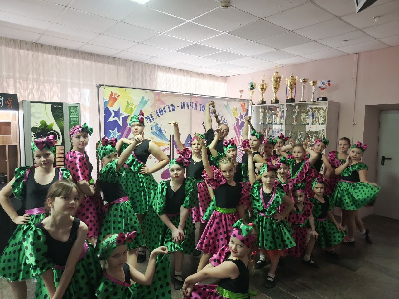 Танцевальный коллектив «Импульс», в котором принимают участие дочери начальника отдела кадров ИК № 3 и инспектора канцелярии ИЦ-2 регионального УФСИН, стал лауреатом Всероссийского конкурса Танцевальный коллектив «Импульс», в котором принимают участие дочери начальника отдела кадров ИК № 3 и инспектора канцелярии ИЦ-2 регионального УФСИН, стал лауреатом Всероссийского конкурса