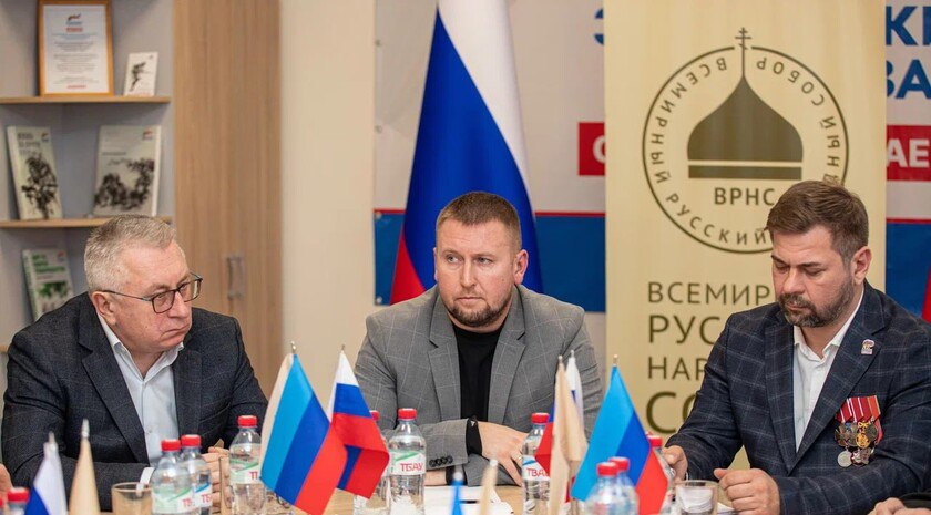 Первая общественная приемная Всемирного русского народного собора открылась в Луганске